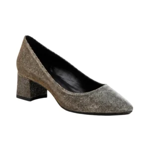 Pointed-Toe-Pumps-4