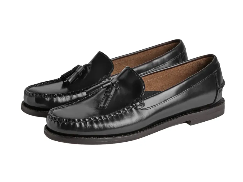 Handstitched men's natural leather moccasin shoe