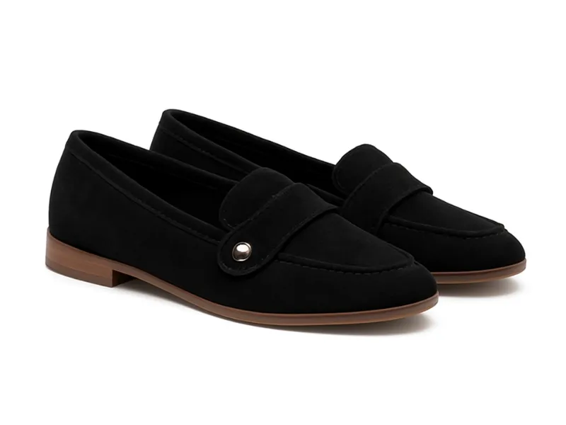 Women's leather loafer shoe