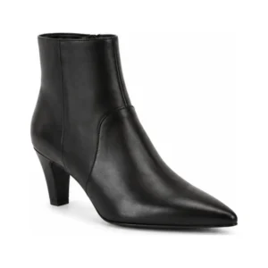 Private label pointed toe side zip leather ankle boot for brands, retailers, wholesalers, importers and sourcing teams.