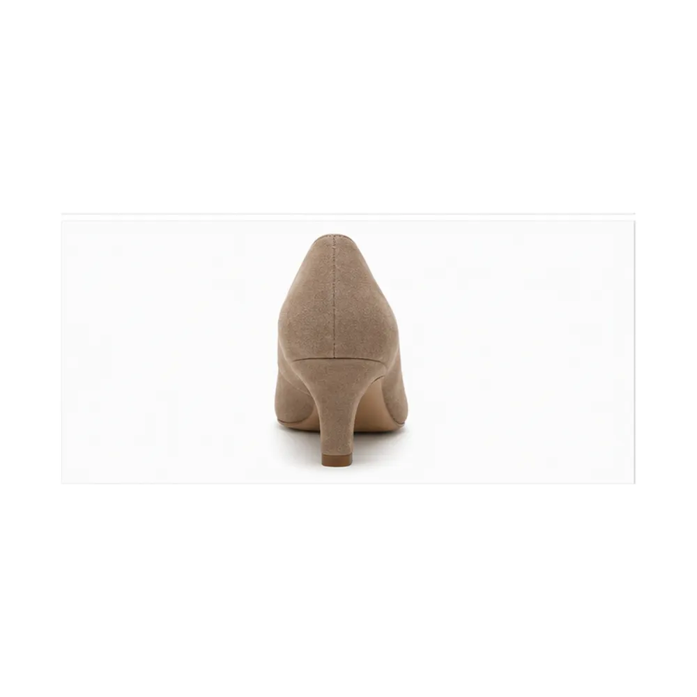V-Cut Suede Mid-Heel Pump for Private Label Brands - Image 4